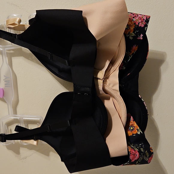 YMI intimates 3 pack of push bras. NWT - Picture 4 of 4